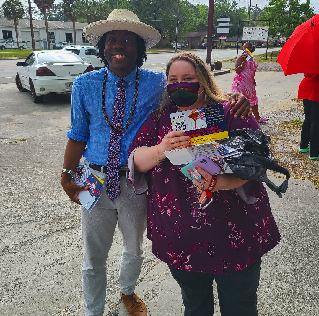 Marcel4Congress's tweet photo. I love my hometown, #Ridgeland. Yesterday was a major success, my #reparations message was well received. I even met a fellow #Reparationist and major supporter, Dwight, who came all the way from Ohio to support me (pictured last). https://t.co/5mrVizSE9N