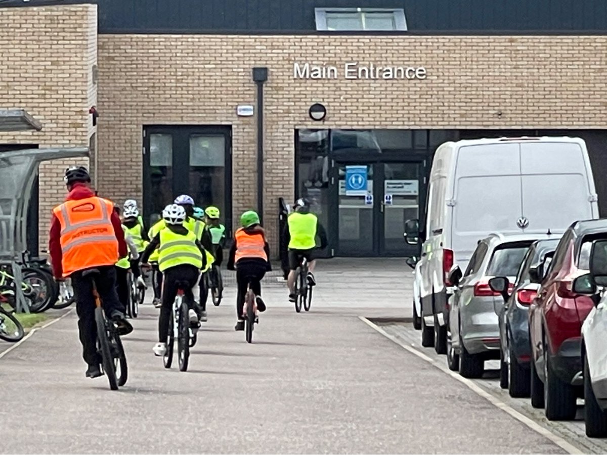 Our p7 pupils thoroughly enjoyed their Bikeability training this week.  Lovely to hear from the coaches how well they had all engaged and participated.
#sustrans #ibikescotland  #bikeability