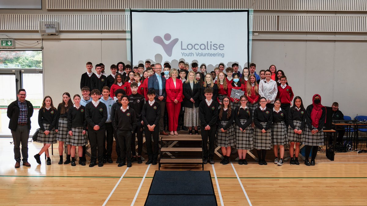 Thank you to Minister @rodericogorman as we celebrated the 180 youth volunteers of @LuttCC and their efforts with @ConnollyNursing & @BHSocietyIE. Together we can all make a difference in our communities. Learn more at localise.ie #VolunteeringForAll @voluntireland
