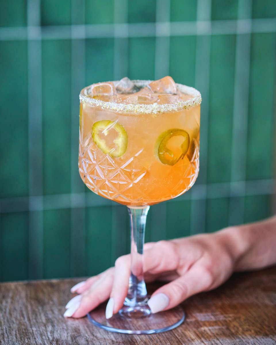 Happy International Cocktail Day 🍹 &amp; in spirit we are showcasing The Morning After Cocktail 😍 A jalapeño inspired cocktail made with Espolón Reposado, Aperol, lime wedges, passion fruit, orange &amp; vanilla syrup, soda &amp; lemonade💥 
Cheers to #internationalcocktailday 🍹
