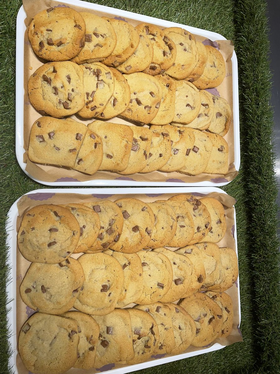 WycliffeKitchen's tweet photo. Fish 🐟 Friday today &amp; Quorn Chicken Nuggets with alternative options of Panini or Jacket Potato. The freshly baked chocolate chip cookies 🍪 didn’t last long!!!! @WycliffeKitchen @mellorscatering https://t.co/6dijJujWHP