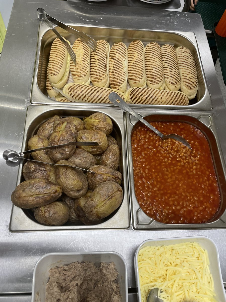 WycliffeKitchen's tweet photo. Fish 🐟 Friday today &amp; Quorn Chicken Nuggets with alternative options of Panini or Jacket Potato. The freshly baked chocolate chip cookies 🍪 didn’t last long!!!! @WycliffeKitchen @mellorscatering https://t.co/6dijJujWHP