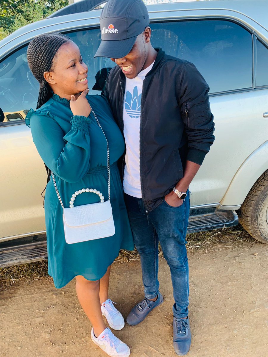 BlaqlifeT's tweet image. Happy Friday 😍😍😍❤
#Drivehomeshow @njabs_da_poet