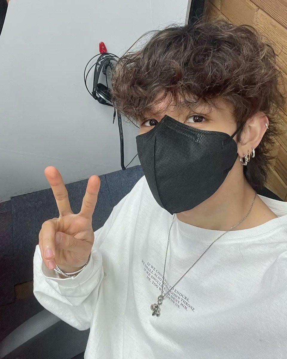 rnus_arirang's tweet photo. 220513 Radio'n Us

Chillax'n Us time‼️
DJ @SAMUEL_twt_ and WOORI ❤️���🔥❤️‍🔥

#ARIRANGRADIO #RADIONUS #RNUS
#아리랑라디오 #라디온어스
#Samuel #사무엘 https://t.co/XCKgCum6Hg