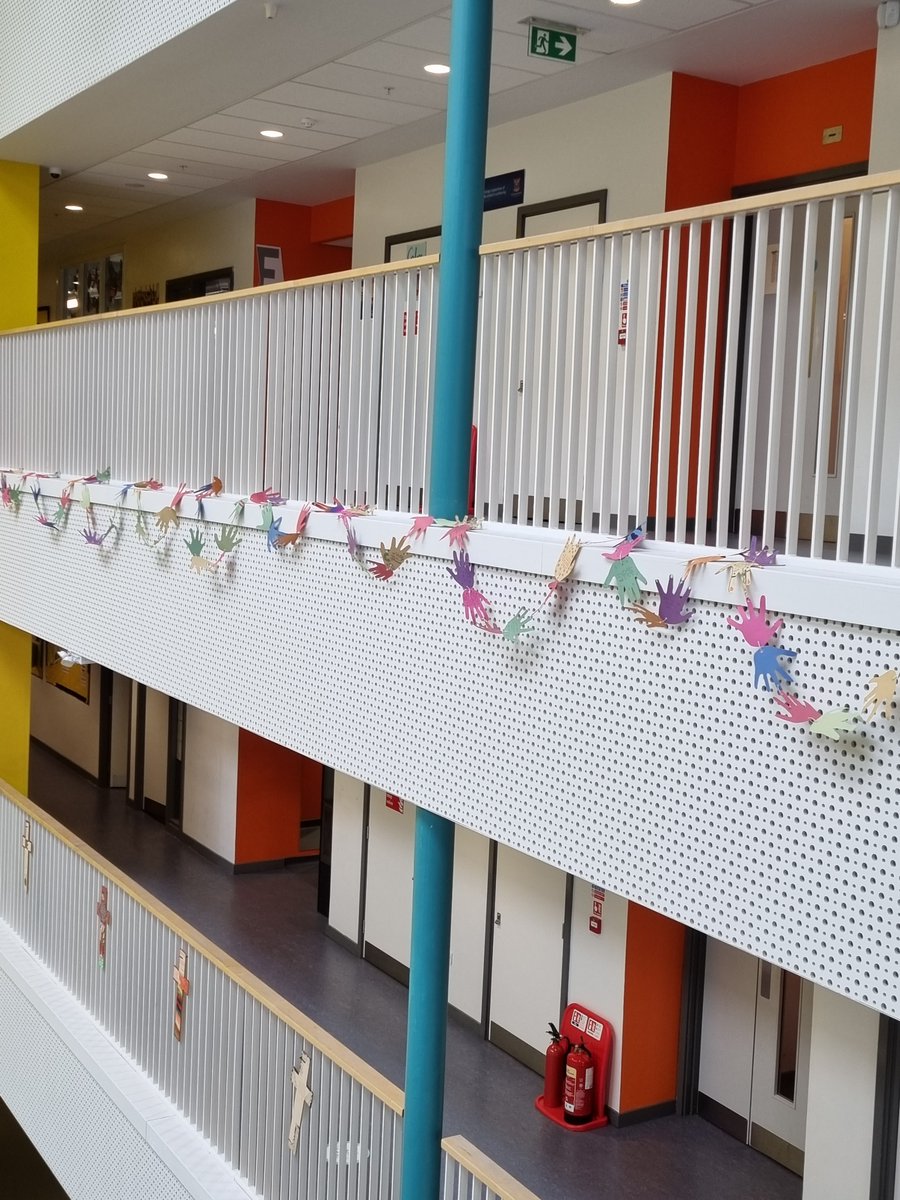 A fantastic end to our ACE Curriculum focus on #MentalHealthAwarenessWeek with our handprint bunting starting to be displayed around school. Each handprint is full of students ‘top tips’ on how we can help ourselves and others when we feel lonely. #Community #IveBeenThere