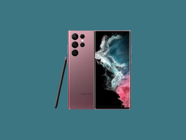 I'm Gòmínà &amp; I'm a Content creator, Social Media Manager &amp; Vlogger; the #S22Ultra device from <a href="/samsungmobileng/">Samsung Mobile NG</a> would help me take better pictures, shoot clearer videos &amp; ultimately deliver more quality to my audience/customers.

Kindly get me to 3k RTs to win 🙏🏾❤️🚀