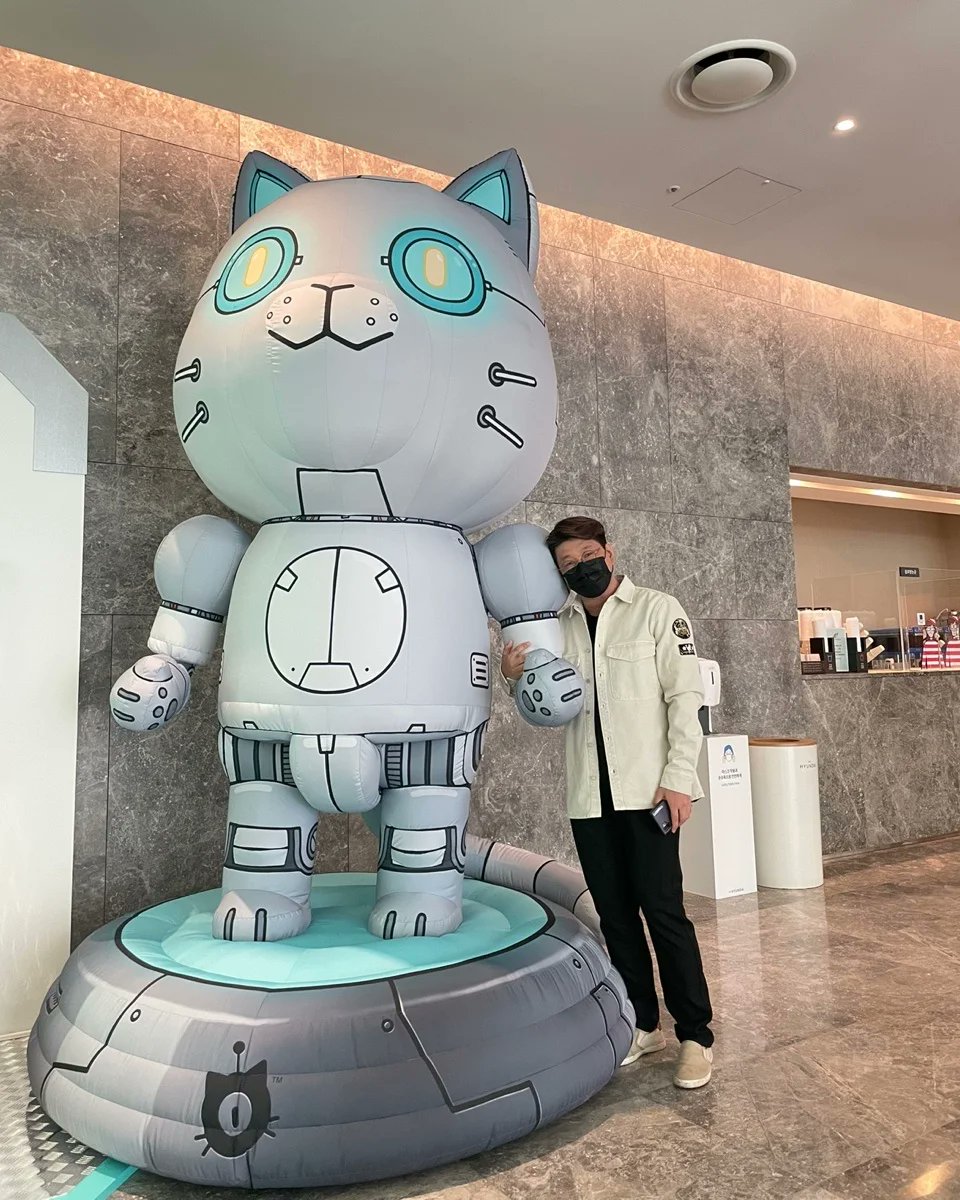 wave_eth's tweet photo. We are gradually moving forward.
It was so nice being there watching people enjoy Catbotica.

#판교랜드 #캣보티카 #현대백화점nft https://t.co/Isdk8Vad9f