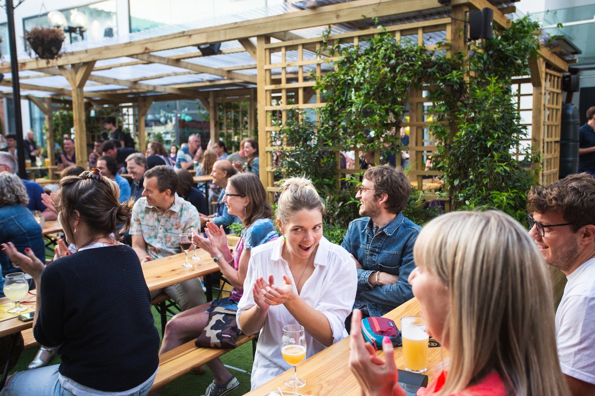 stamfordquarter's tweet photo. THIS SATURDAY AT @stutter_twitch! 🙌🏻

There will be live music from Beattape 2000 and @stringbeansband throughout the day as well as storytelling, poetry, &amp; performance collaboration with @AltyArtsCltv in the evening ☀️

REVERB
📆 Saturday 14 May
⏰ 7pm - 9pm
🎟 Free https://t.co/pSJY0lsXt9