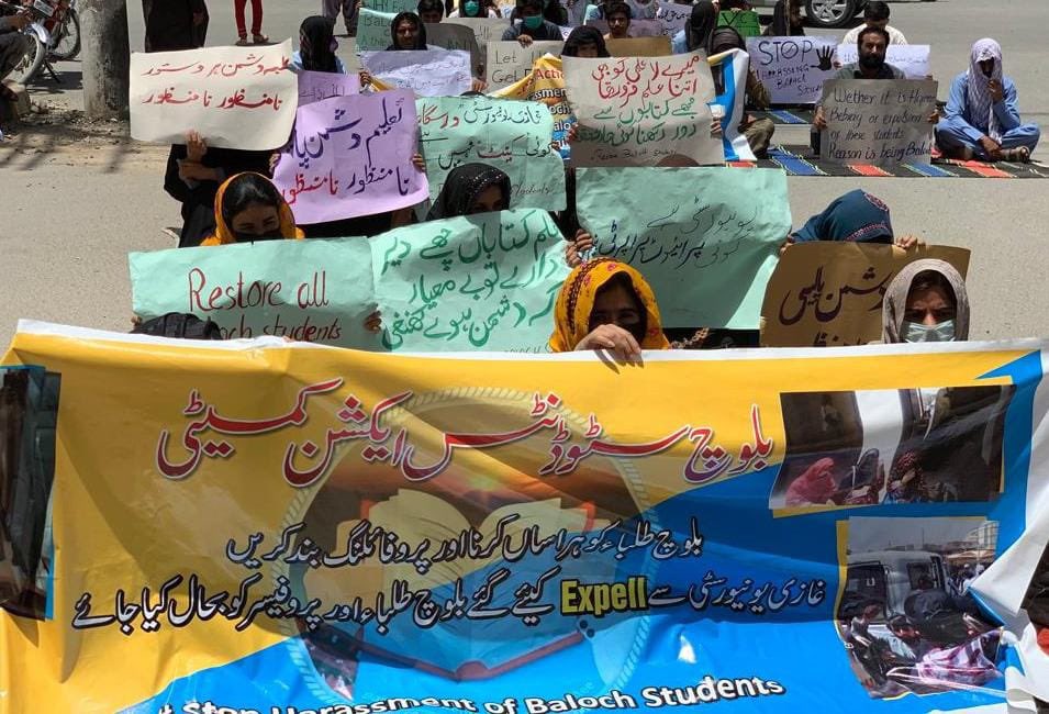 dodagul55's tweet photo. Ghazi University must restore the expelled Baloch students, their educational careers are on stake. Teachers are meant to support the students not to threaten them for their student activism. 

#RestoreBalochStudents https://t.co/180Oz24dlL