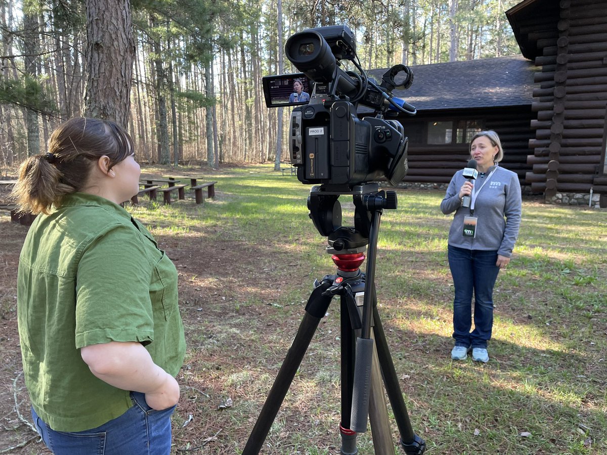 mndnr's tweet photo. Media Row underway at the Governor’s Fishing Opener!
Commissioner @StrommenSarah having great conversations w/ media across the state. #OnlyInMN #MNGFO2022 @wccoradio @KNSI @ac830 @statewidenewsmn @ChippewaNF https://t.co/STlz3Qshfh
