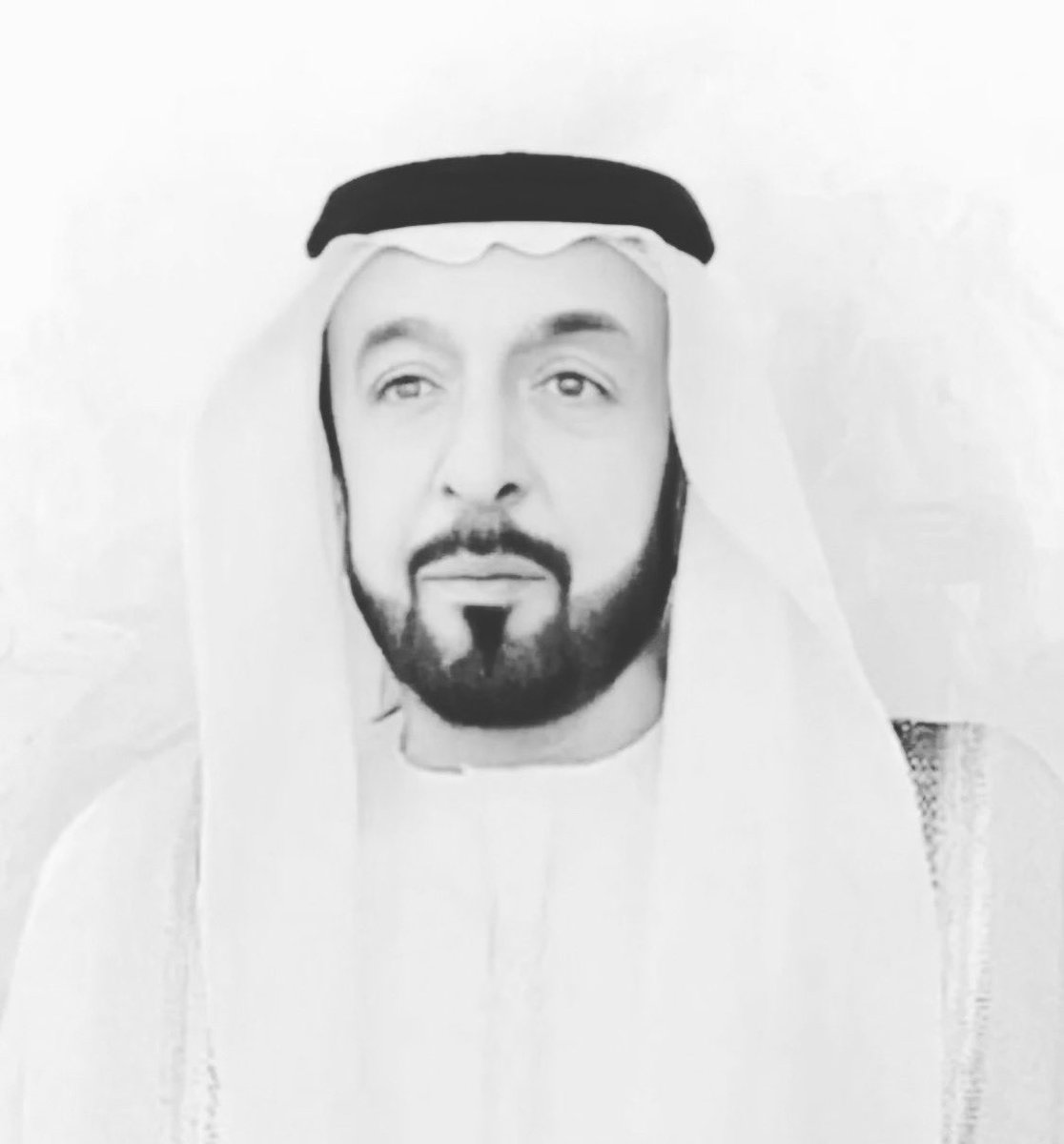EssaAlzaabi's tweet photo. إن العين لتدمع، وإن القلب ليحزن، وإنا على فراقك لمحزونون، ولا نقول إلا ما يرضي الله، إنا لله وإنا إليه راجعون
#خليفه_بن_زايد_في_ذمه_الله https://t.co/GnEOI1kxZ5