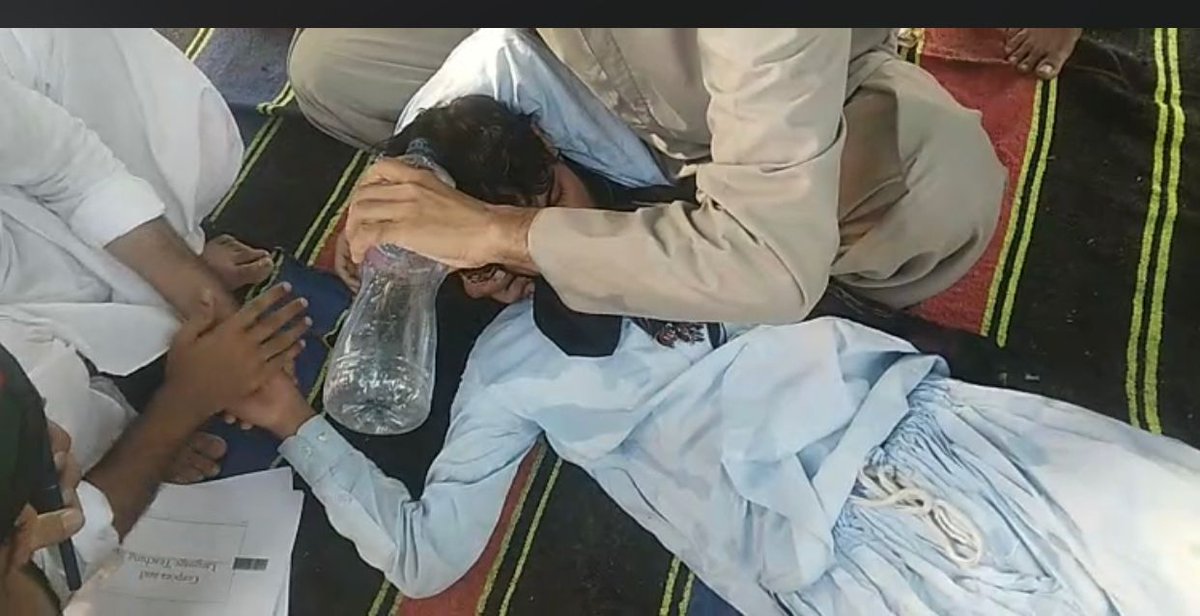 Asif_Baloch8's tweet photo. Dear All!
Please raise your voice for protesting Baloch students of Ghazi University who are dying in this blazing heat of 48c. They have been expelled from university just for their ethnic identity.
@ImaanZHazir
@HamidMirPAK
@ZarrarKhuhro
@Senator_Baloch
#RestoreBalochStudents https://t.co/5WVvu8H7l9