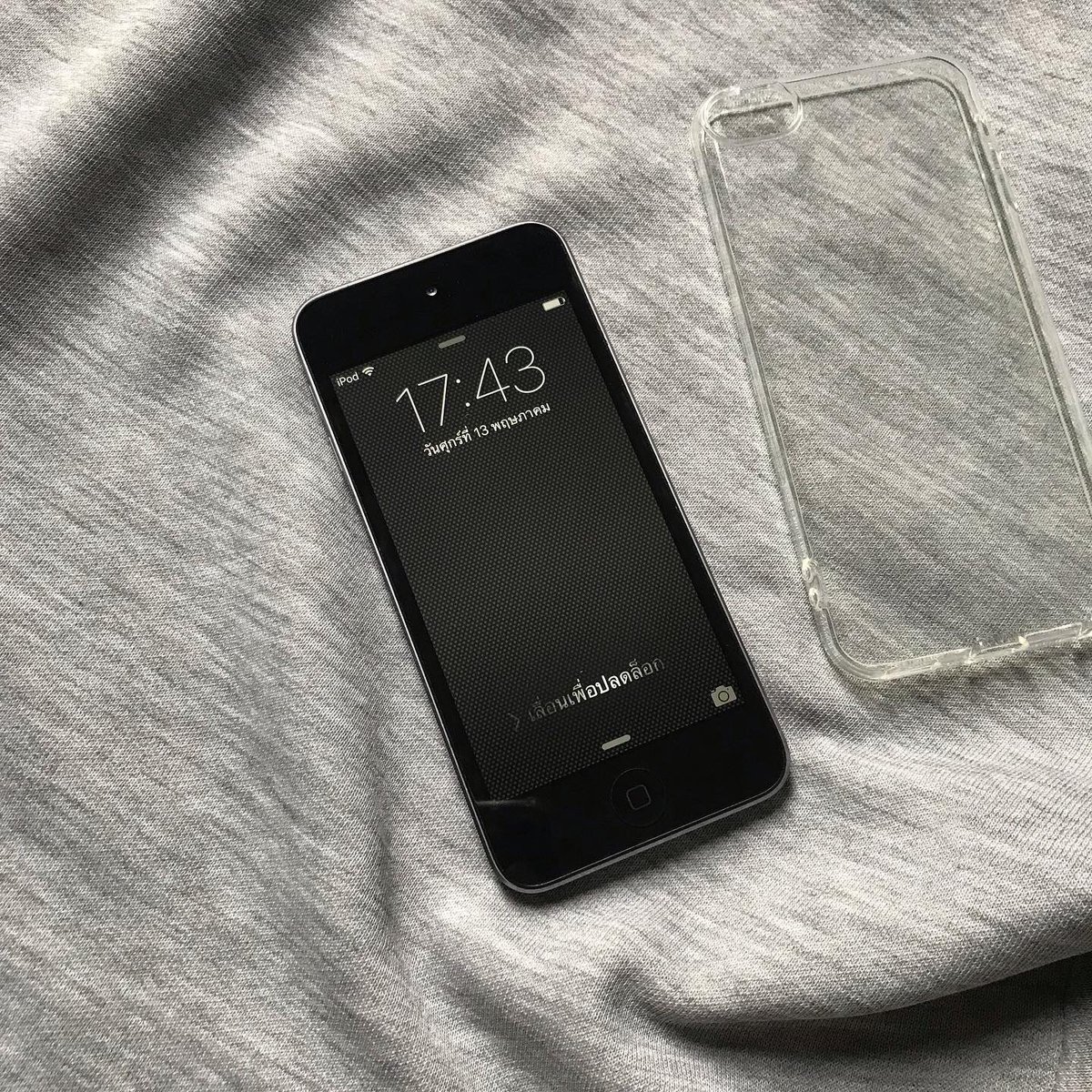 helloyoyeahh's tweet photo. iPod touch gen5 
☆1350b.-
ใช้งานได้ปกติ 
ทัชได้ โฮมกดได้ เพิ่มลดเสียงได้
ลำโพงไม่แตก
Resetเป็นค่าโรงงานแล้ว ไม่ติดไอคลาว 
Wifi bluetooth ปกติ
มีแต่ตัวเครื่องแถมเคสใส
#ipod #ipodtouch #ipodtouchgen5 #ipodtouchgen516gb #ไอพอด #ไอพอดทัช #ไอพอดทัชเจน5 #ตามหาไอพอด #ไอพอดมือสอง https://t.co/SUKzBPcuI0