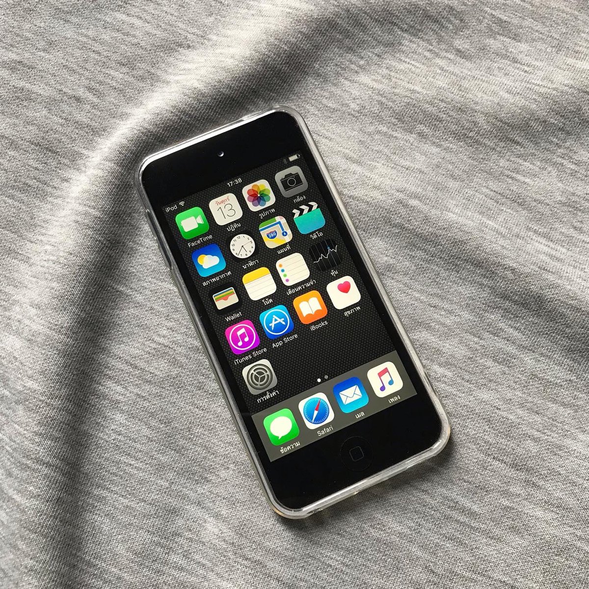 helloyoyeahh's tweet photo. iPod touch gen5 
☆1350b.-
ใช้งานได้ปกติ 
ทัชได้ โฮมกดได้ เพิ่มลดเสียงได้
ลำโพงไม่แตก
Resetเป็นค่าโรงงานแล้ว ไม่ติดไอคลาว 
Wifi bluetooth ปกติ
มีแต่ตัวเครื่องแถมเคสใส
#ipod #ipodtouch #ipodtouchgen5 #ipodtouchgen516gb #ไอพอด #ไอพอดทัช #ไอพอดทัชเจน5 #ตามหาไอพอด #ไอพอดมือสอง https://t.co/SUKzBPcuI0