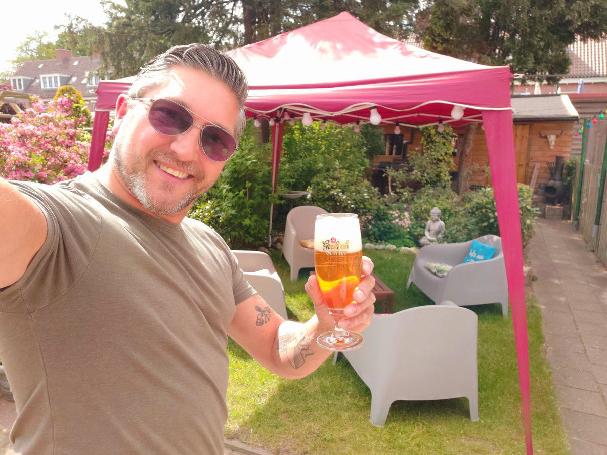Corremans's tweet photo. Laat die zomer maar komen!! #Corremans #Enjoylife #Grolsch #Zomerbok https://t.co/zsrpFHG2eI