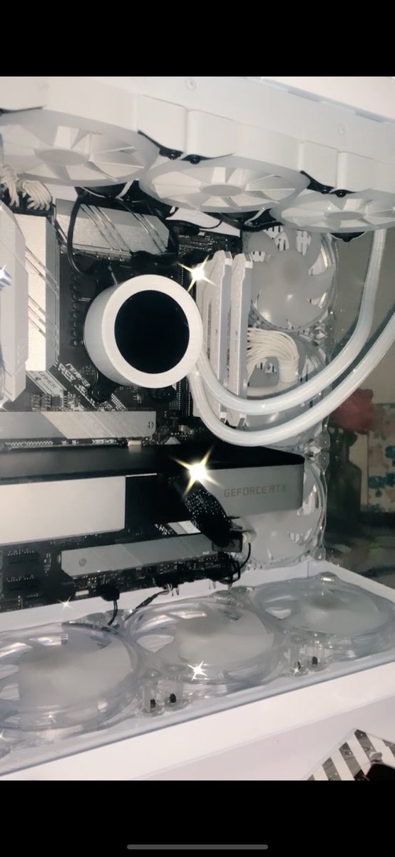 lexipanman's tweet photo. She's finished 🥹🤍
#gamingpc #AigoAZ300 #ASUSROGstrixB550AGaming #NVIDIAGeForce #RTX3060Ti #NZXTKrakenZ73 #CorsairPSU #Corsair32GBRam #2TBSSD https://t.co/h7JAsjYw0G