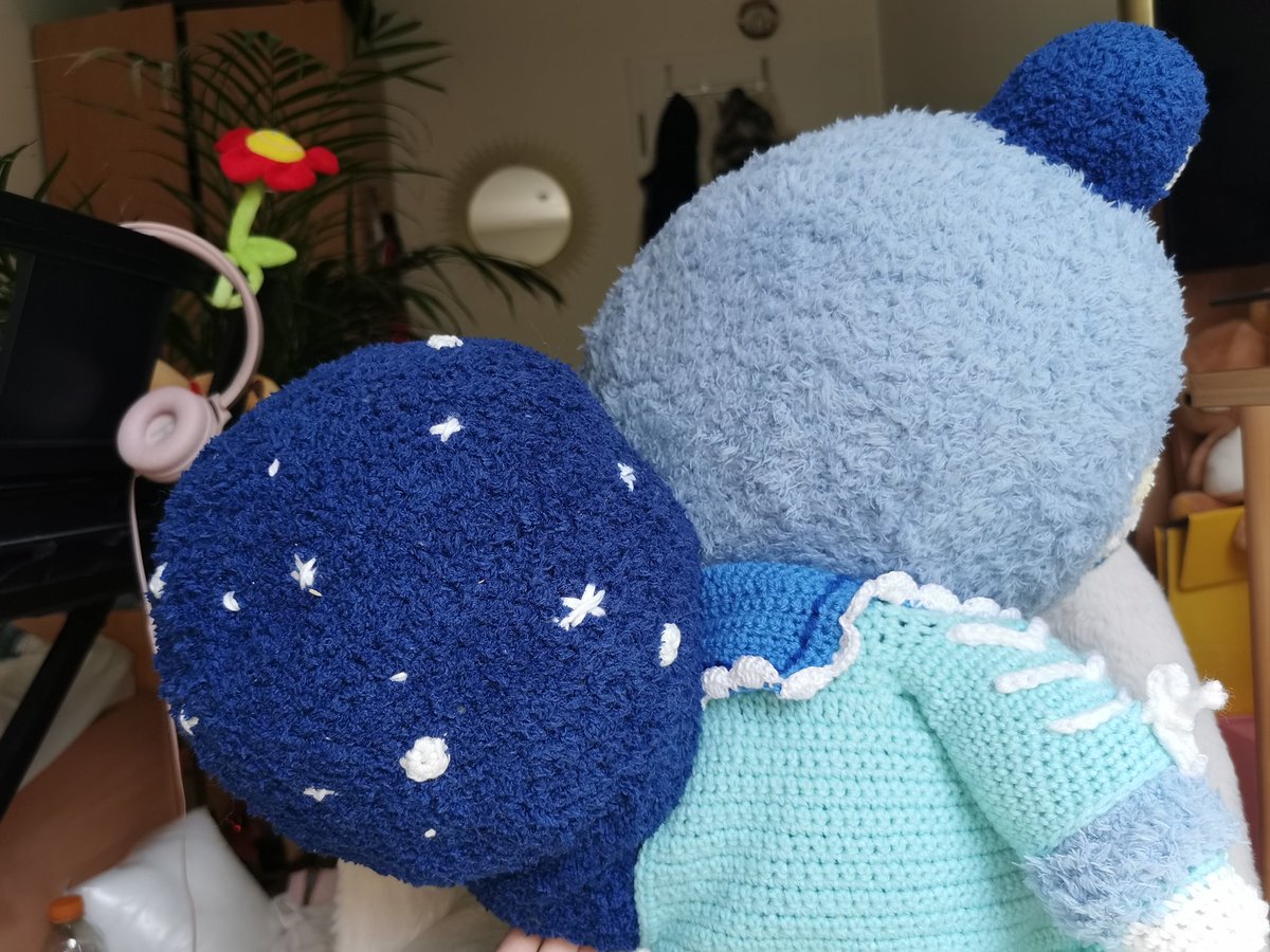 [commission] by far the biggest plush I've ever made😳💕

#animalcrossing #acnh #AnimalCrossingNewHorizons