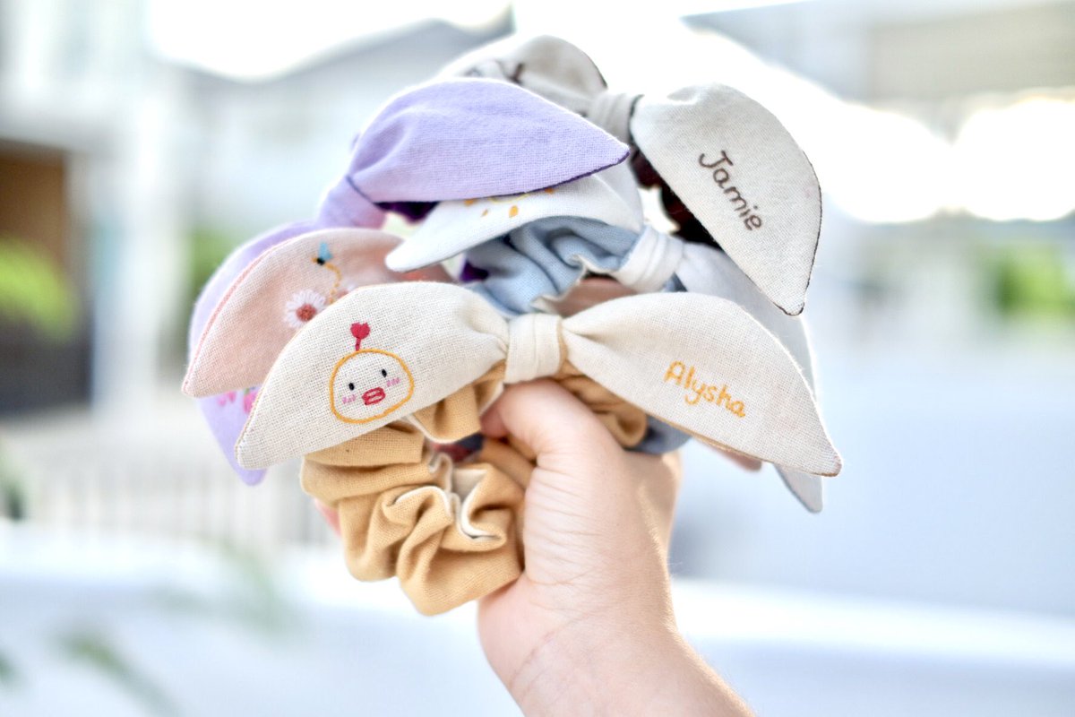 24Ribbinbow's tweet photo. 🍂 กดสั่งสินค้า shopee LINE Facebook:24Ribbin.Bow 
🧶 รุ่นนี้มี 8 สี ม่วง ฟ้า ชมพู เขียว โกโก้ น้ำตาล มังคุด เหลืองมัสตาร์ด
🌿 ปักชื่อและลายได้
🌿 ราคาเส้นละ 69 บาท ค่าส่ง 35 บาท
#โบว์ผูกผม #ริบบิ้นผูกผม #โบว์เมลดา #เสื้อผ้ามือสอง 
 #ส่งต่อเสื้อผ้า #ส่งต่อ #ส่งต่อเสื้อผ้ามือ2 https://t.co/hhJy1DqRAj