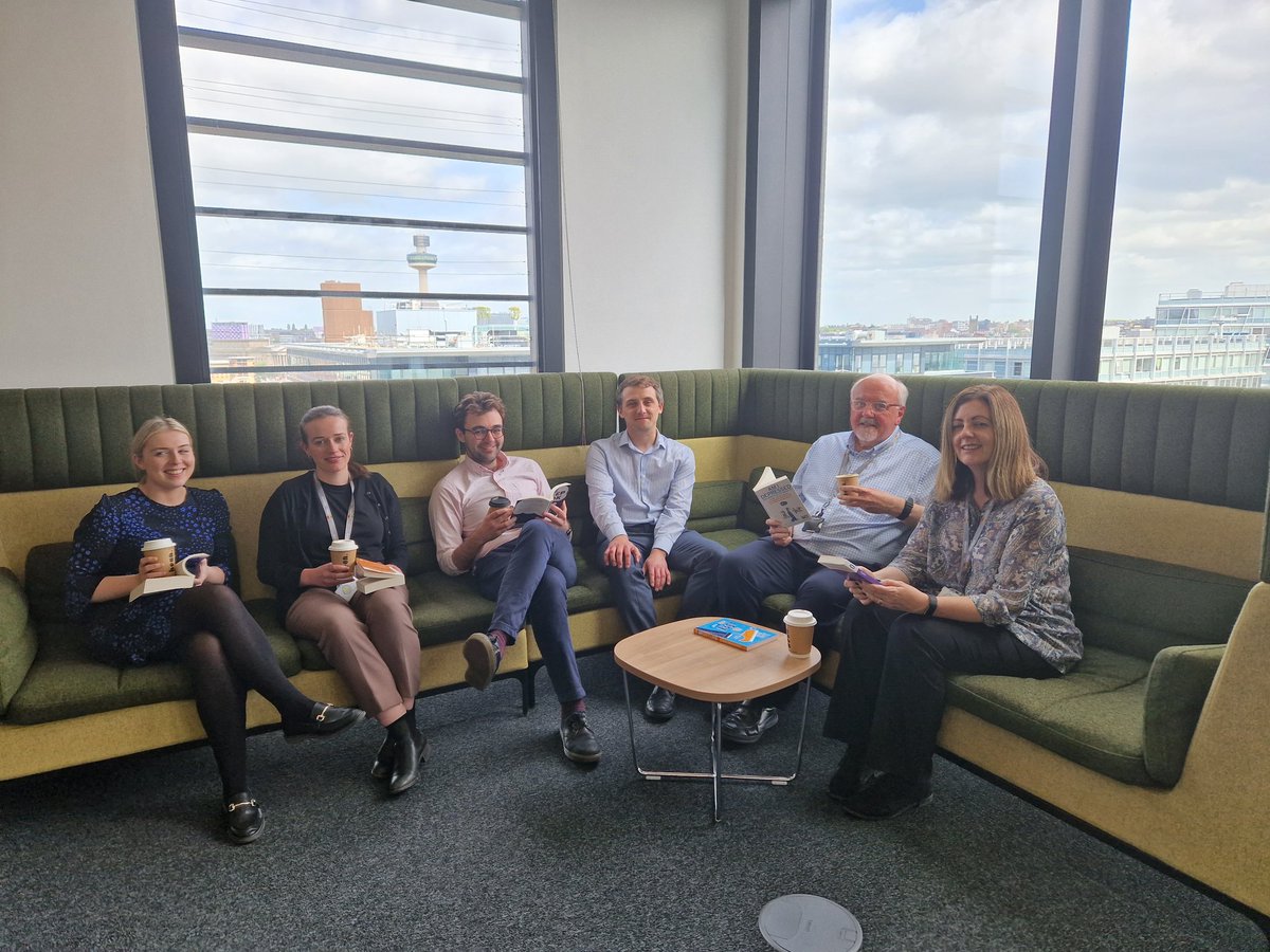 GazzaBooth10's tweet photo. It's Mental Health Awareness Week #MentalHealthAwarenessWeek2022 and the Metro Mayor's Office staff are taking a moment to reflect on their own wellbeing. https://t.co/xrzQ1RjXPZ