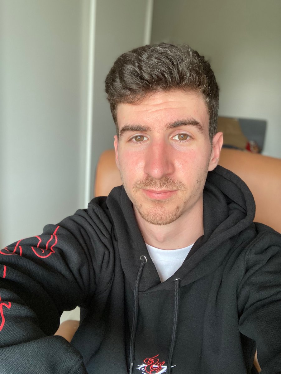 CptBlaubear's tweet photo. Der Merch von @itsmahluna ist mindestens Immortal 🤩 https://t.co/44U8s1Byix