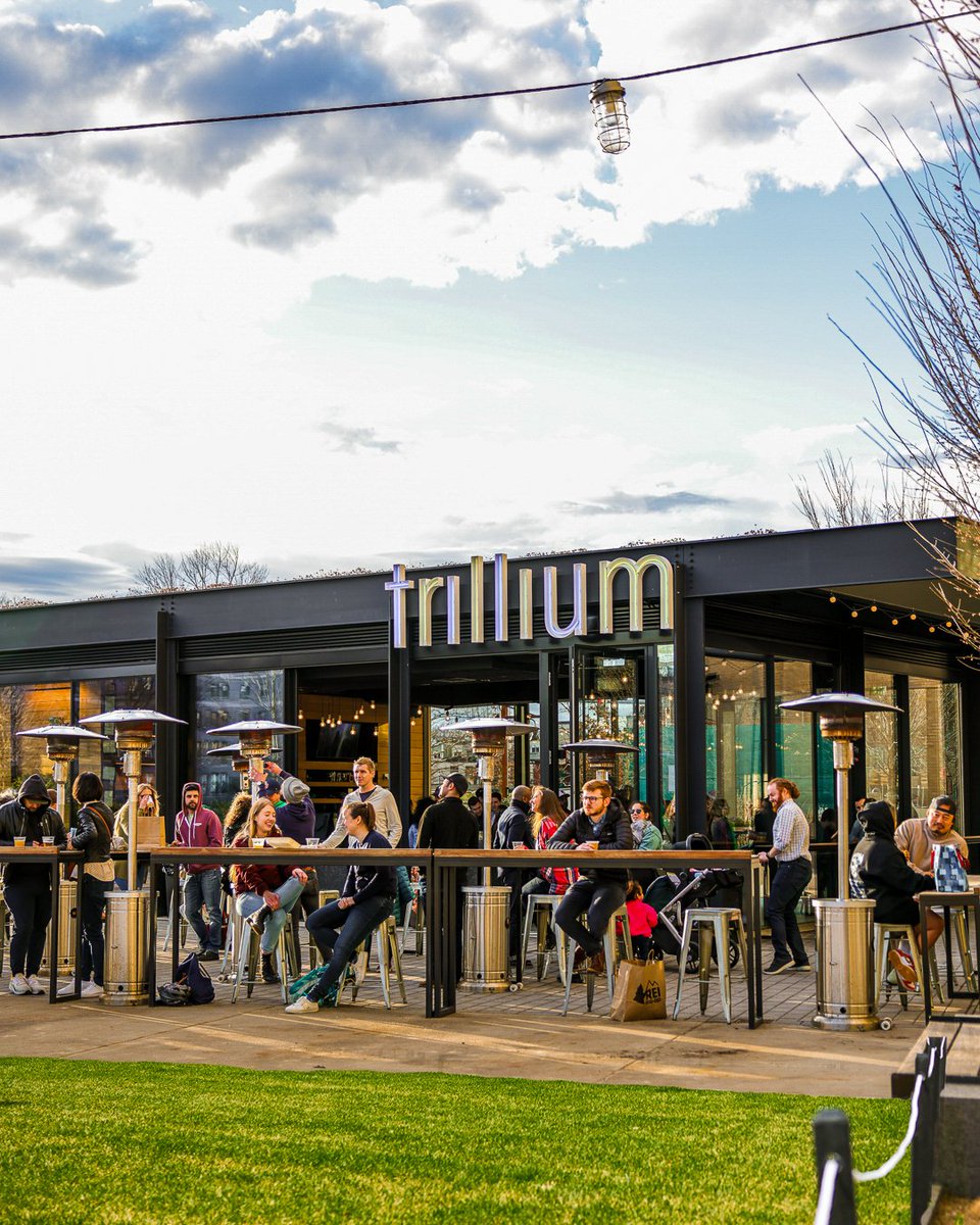 trilliumbrewing's tweet image. Pro Tip: beer tastes better outside.

The heat is here and our outdoor spaces are ready for you! Join us for summery weekend vibes on the Canton patio, Fort Point roof deck, Fenway courtyard &amp;amp; Greenway Garden.

Check out location details here - bit.ly/3MfKSuh
