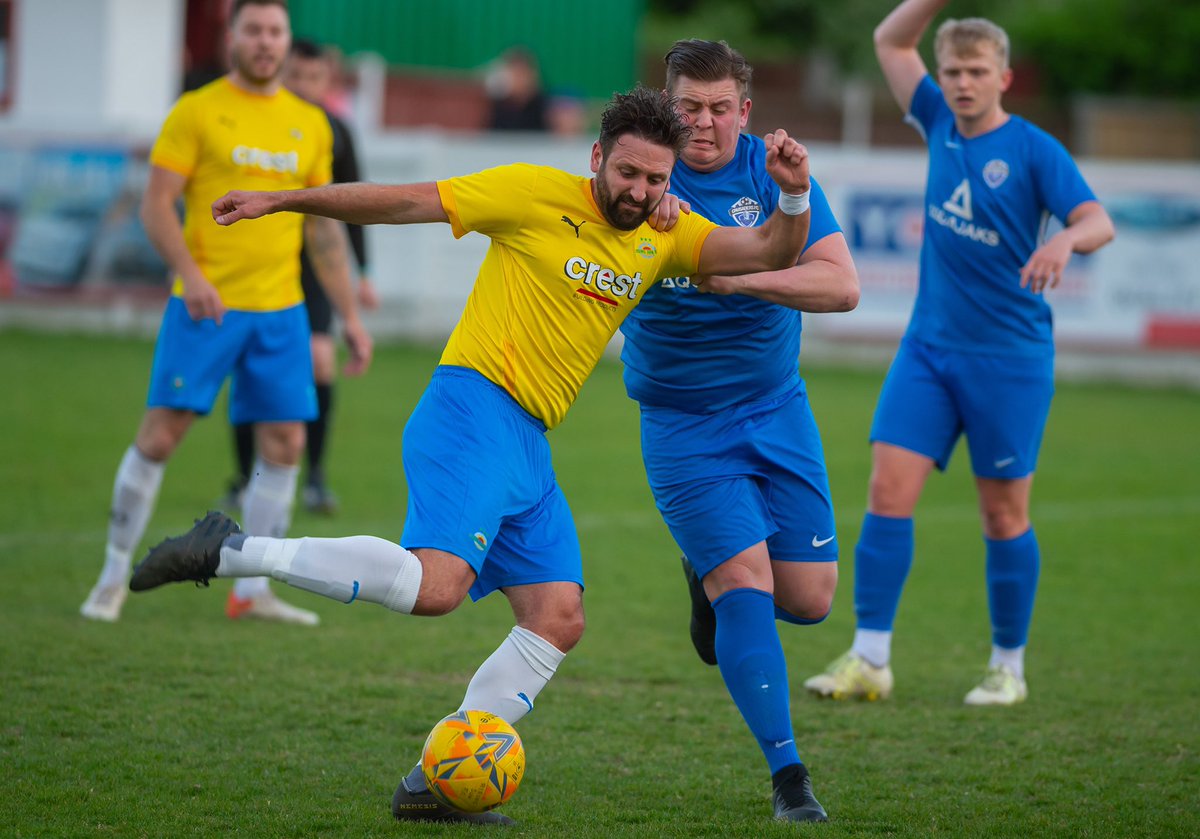 EastKentIan's tweet photo. Gallery live now of the Herne Bay and Whitstable Sunday challenge cup final between the Rising Sun and Crusaders. #risingsun #crusaders #cupfinal #whitstabletownfc
https://t.co/RoZTYKRhDr https://t.co/DJx1MRv7cb