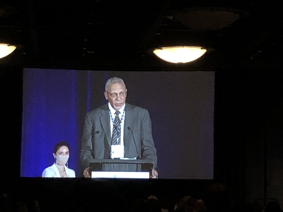 Congratulations Dr. Jerry Johnson as 2022 AGS Nascher/Manning Award! GEAR 2.0 so fortunate to having him advise our efforts to improve emergency care for PLWD! @theGEDC @AmerGeriatrics @geri_EM