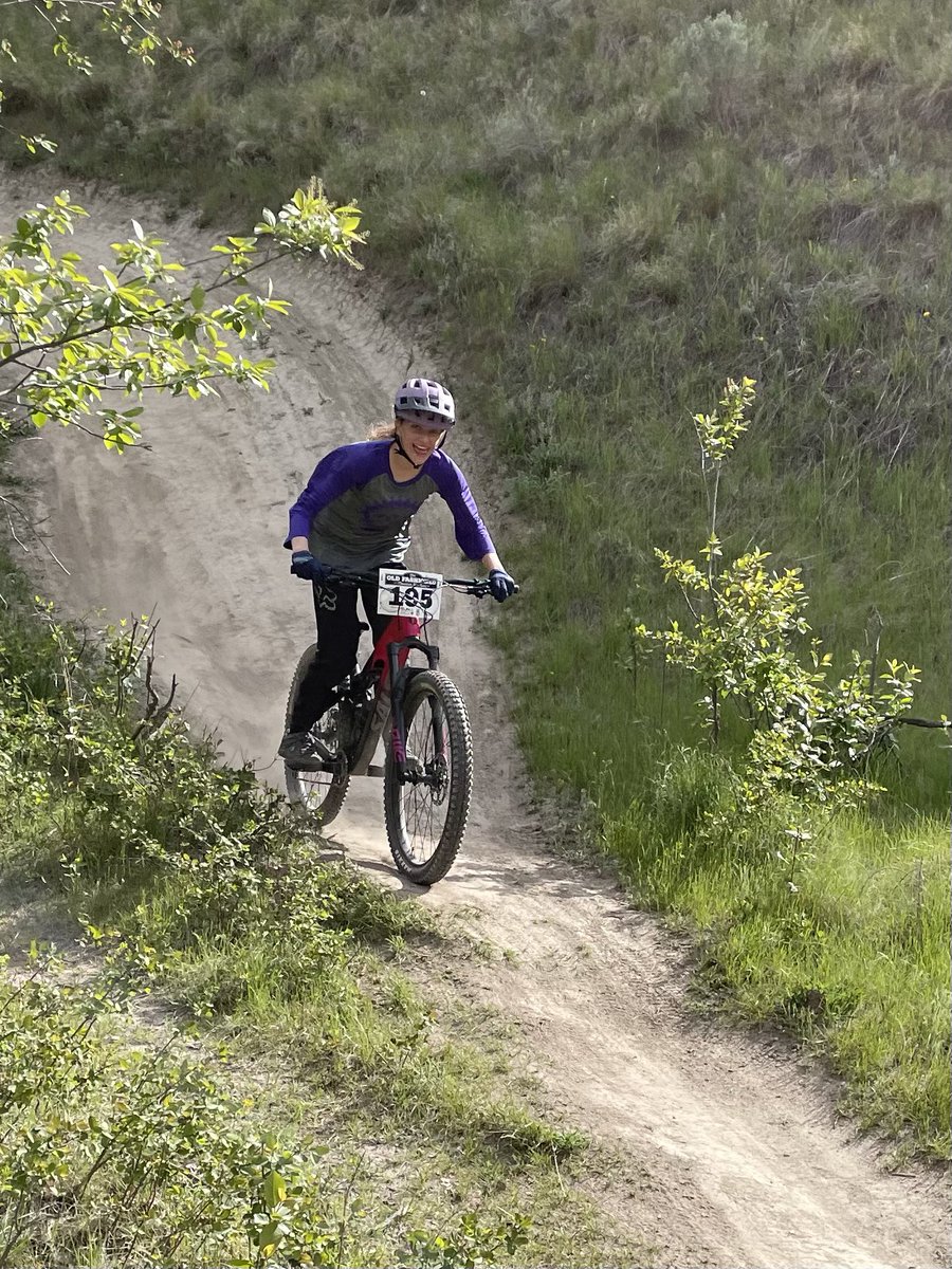 cmcwhinney's tweet photo. An amazing race for our @SD22Vernon High School MTBiking team at the Kamloops Bike Ranch. Today we highlight our female riders who all placed in the top of their age groups! 👏 These girls are FAST! #sd22rides #mtbiking #mtbvernon https://t.co/EZSvC8lW0d
