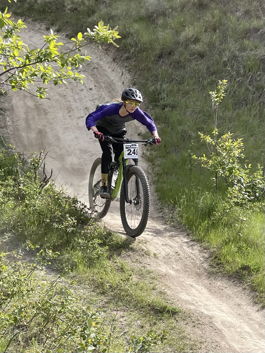 cmcwhinney's tweet photo. An amazing race for our @SD22Vernon High School MTBiking team at the Kamloops Bike Ranch. Today we highlight our female riders who all placed in the top of their age groups! 👏 These girls are FAST! #sd22rides #mtbiking #mtbvernon https://t.co/EZSvC8lW0d