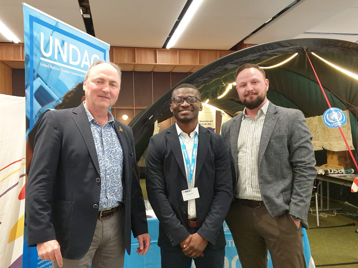 JoergSzarzynski's tweet photo. #UNUEHS @ #HNPW2022. Great exchange between current #JointMSc students and #UNUAlumni already performing in professional humanitarian positions. https://t.co/h8aISwj4zC