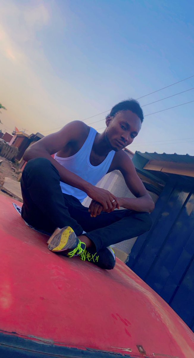 Rich_Melly's tweet photo. Tell these kids to learn how to love. And show them how to spread love. Jummah Kareem!   #KeepItCoded 💯 https://t.co/T8j7u7OFCY