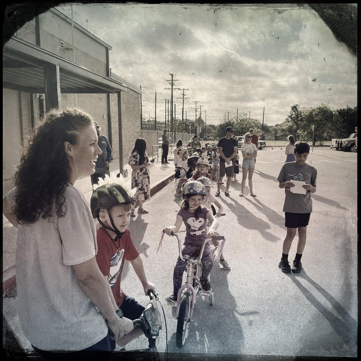 #bikerodeo @CuringtonElem lots of excited #Kinder students showing their #helmetflair & #bicyclesafety @BoerneISD
