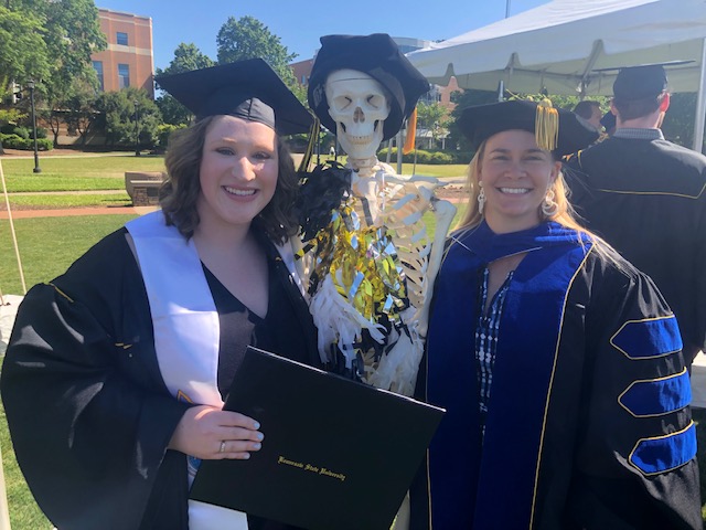 KSUGeoAnth's tweet photo. What an amazing day of fun in the sun celebrating our #foreverowls
Congratulations on all your hard work!! #wingsfound https://t.co/TH2UaaCqfM