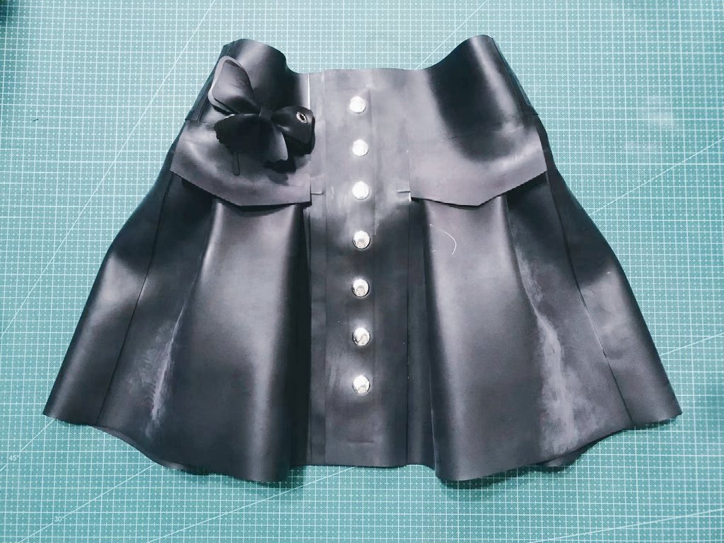 cream latex自主设计款伞裙