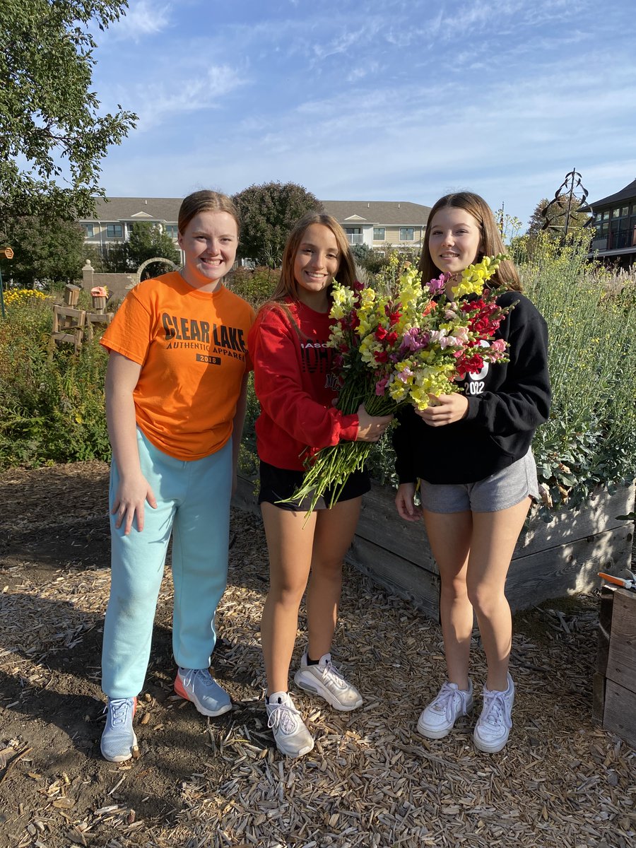 The Clear Lake FFA organization is helping high school students grow essential skills for the future. Take a look at how these students, led by Mrs. Russ-Poggemiller of @ClearLakeCSD, are developing their potential: thisisnorthiowa.com/clear-lake-ffa
#thisisnorthiowa #thisisiowa #aged #ffa