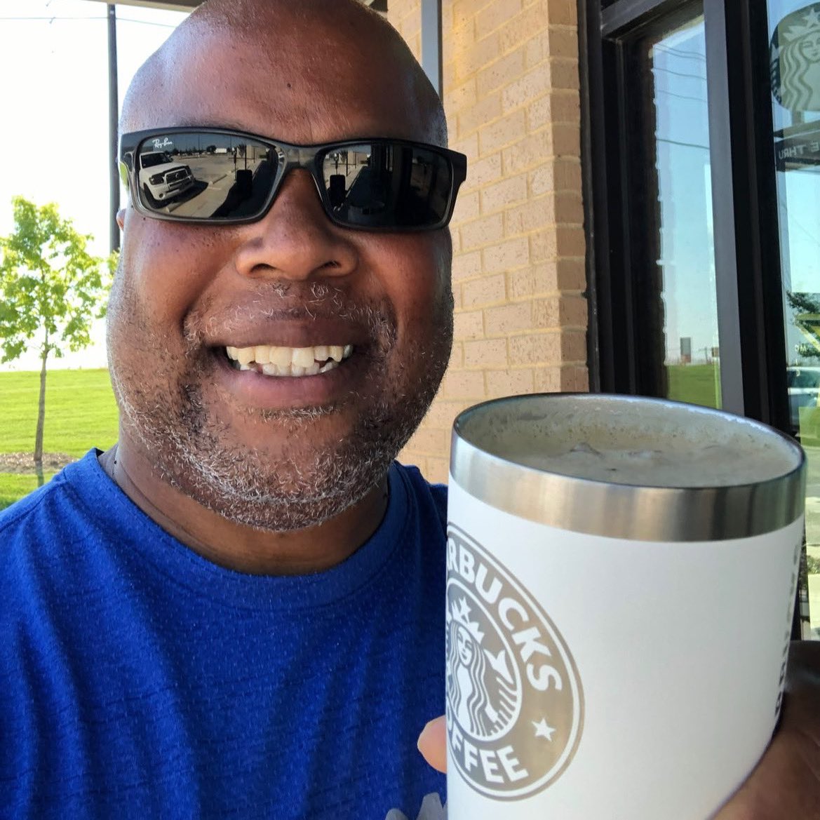 R2RPodcast's tweet photo. Who cares about Friday the 13th, when it’s FREE LATTE FRIDAY?!? #FavoriteDayOfTheWeek #Starbucks #Rewards https://t.co/kIsH2MJDce