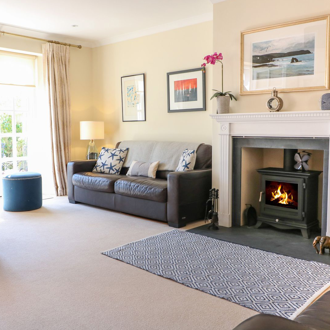 Coast&CountryCottages tweet media