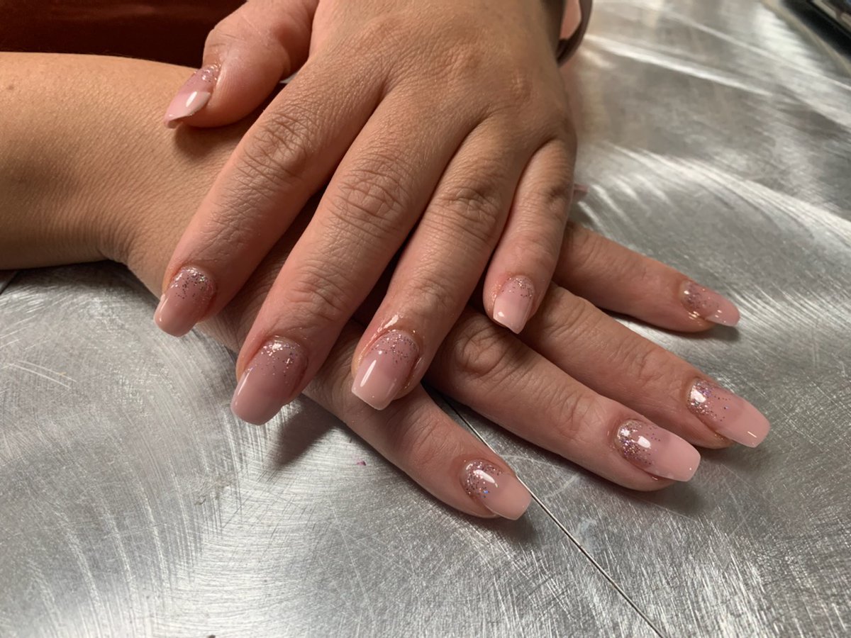 TheSpaWithinLLC's tweet photo. This client loved the pink French tip but was looking for a little sparkle, we added the Ombre sparkle from the cuticle up.  Simple and classic! Like this look or want something different? Call today to book your appointment and see what look we can create for you. 603-518-5547 https://t.co/OVoyn2BDct