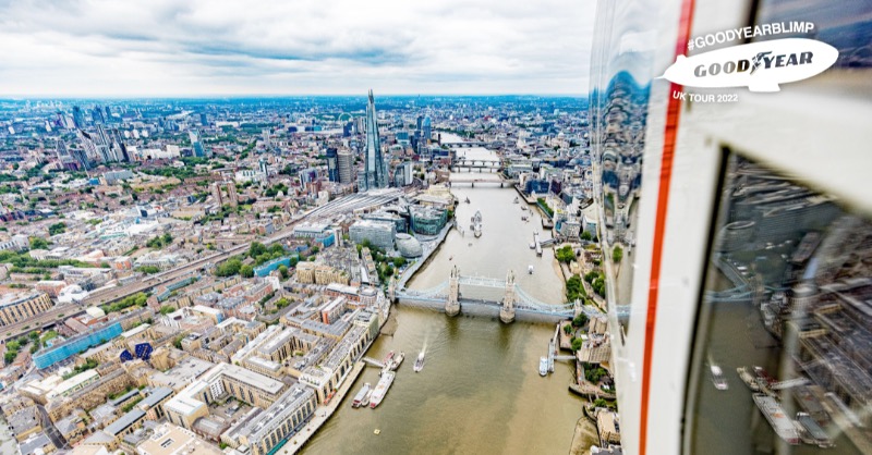 goodyear_uk's tweet photo. Heads up, London: We're back! 🇬🇧

If you spot us making our way around the city (and let's be honest, how could you not?), give us a wave or take a pic (make sure you get our good side ☺️). We’d love to see them! 📸

Now let's get this show on the road...

#GoodyearBlimp
#LookUp https://t.co/zgW3e3v7vR