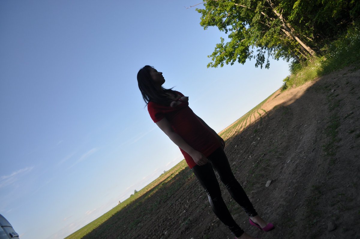 不拖脱衣服你永远不知道衣服下面的秘密