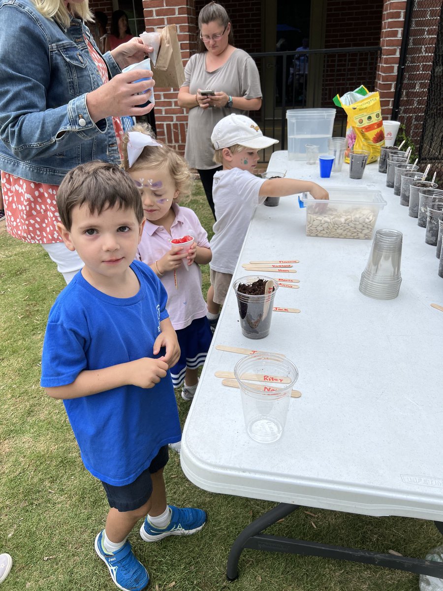 JoeMills9's tweet photo. More Spring Day fun! ⁦@BrkstoneCougars⁩ #BrookstonePreschool https://t.co/WiqA7wbQB6