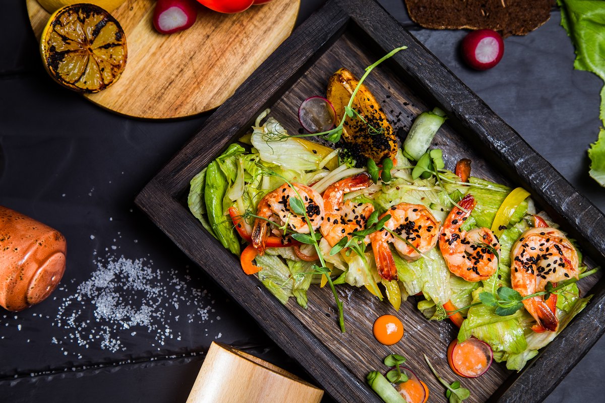 It's time to celebrate! TGIF!!
.
.
#Pier33Gourmet #NourishYourWorld #Shrimp #Friday #TGIF #Celebrate