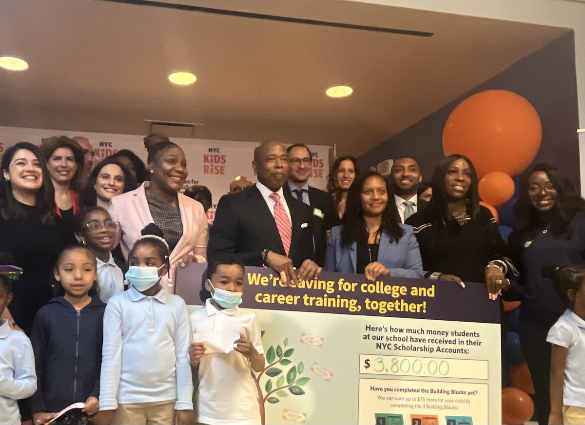 JulieMenin's tweet photo. Thrilled to join @jamaaltbailey @Vanessalgibson @KevinCRiley @SheenaWrightNYC @PS169x for this historic announcement.  Kids w/ a college savings account are 3 x more likely to go to college. Community groups, small biz can now invest in our kids’ future through these accounts. https://t.co/kYHTI3iFcy