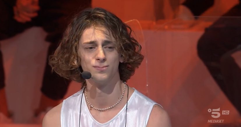 xseawaves's tweet photo. ultimo daytime di quest’anno  #amici21 https://t.co/9qnHrArVjp