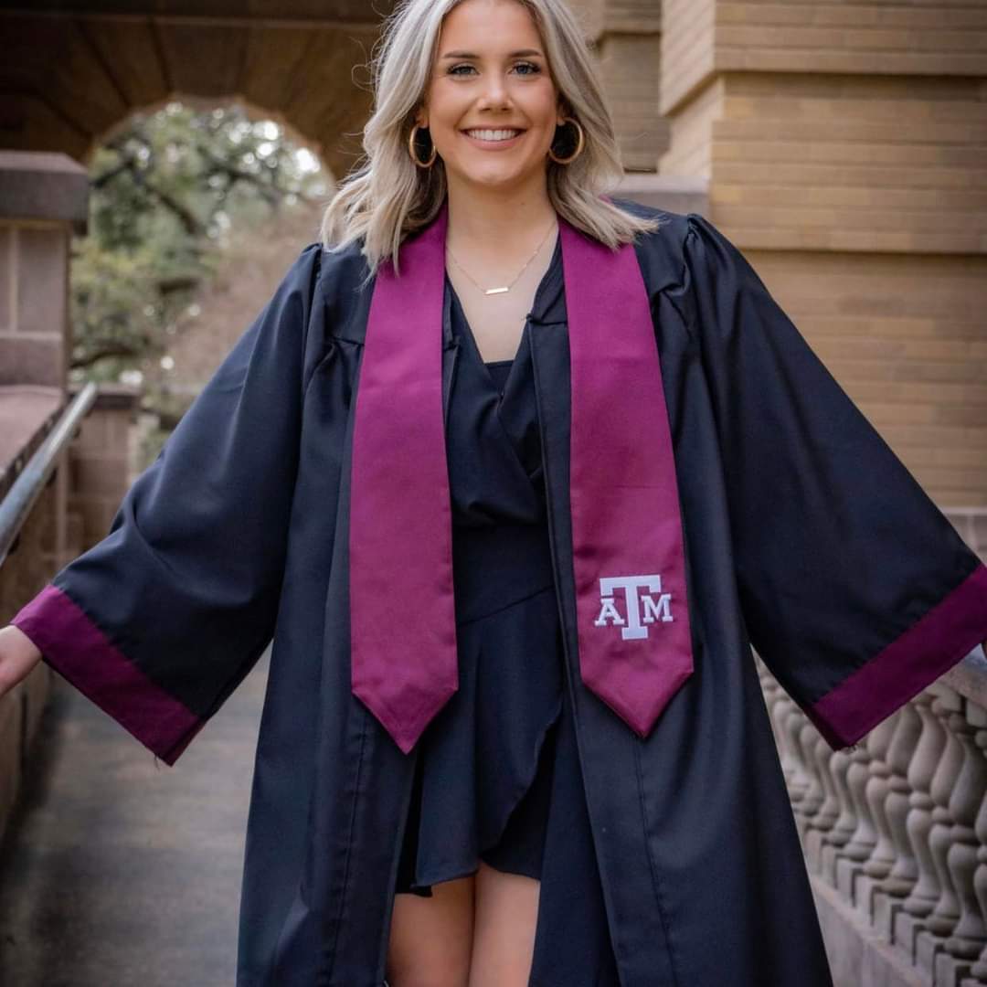 amykistler's tweet photo. #TAMUgrad https://t.co/khzlusf5hi