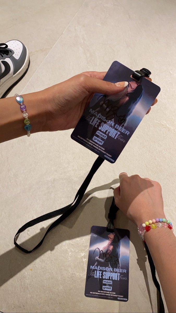 spinninbunny's tweet photo. ONE MONTH TODAY 🎀🤍 #lstlondon #lifesupporttour https://t.co/DLZQd8WzNm