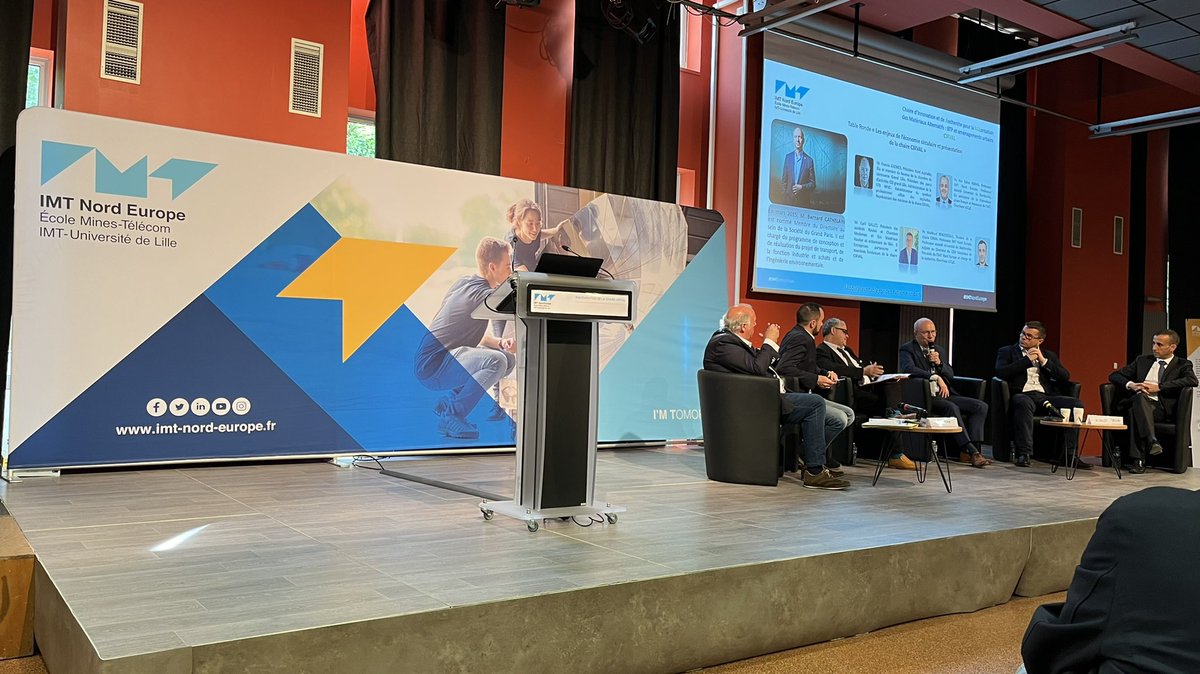 LPBLERVACQUE's tweet photo. Inauguration de la chaire #CIRVAL Innovation et Recherche pour la valorisation des matériaux alternatifs (BTP et aménagements urbains) de l’@IMT_NordEurope à #Douai, en collaboration avec des PME industrielles régionales
Au cœur de @rev3 et des synergies entreprises/recherche ! https://t.co/pcMCyb2eWc