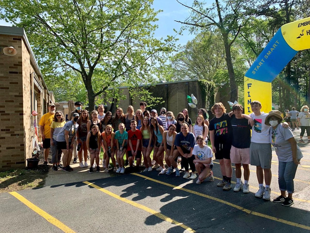DeepwoodLake's tweet photo. A big shout out to @ChardonSchools for joining us today at the #Broadmoor School Wheel Walk Run event! Chardon students volunteers are part of their Interact Club and the Actively Caring for People (#AC4P) group. #FeelingBlessed #EmpowerEngageEnrich https://t.co/rvpUvNj228