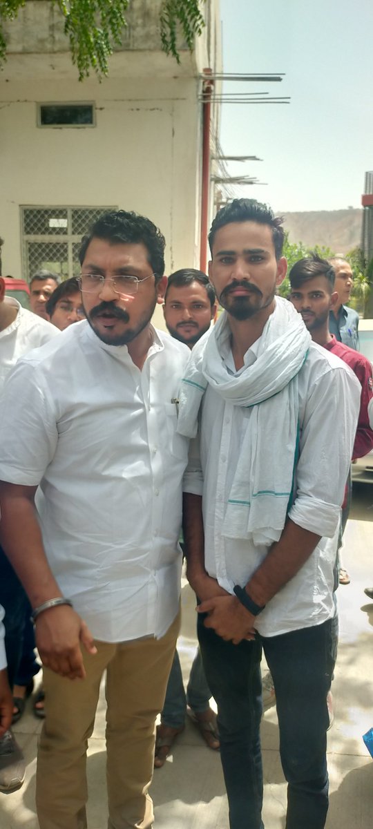 AnujBadgoTya's tweet photo. मैं राजनीति में राजनीति करने नहीं, बल्कि राजनीति को सुधारने के लिए आया हूं। ~ @BhimArmyChief

जय भीम, जय जोहार, जय प्रकृति

@AzadSamajParty, @Bhimarmy_BEM https://t.co/L0FoBkoh0p