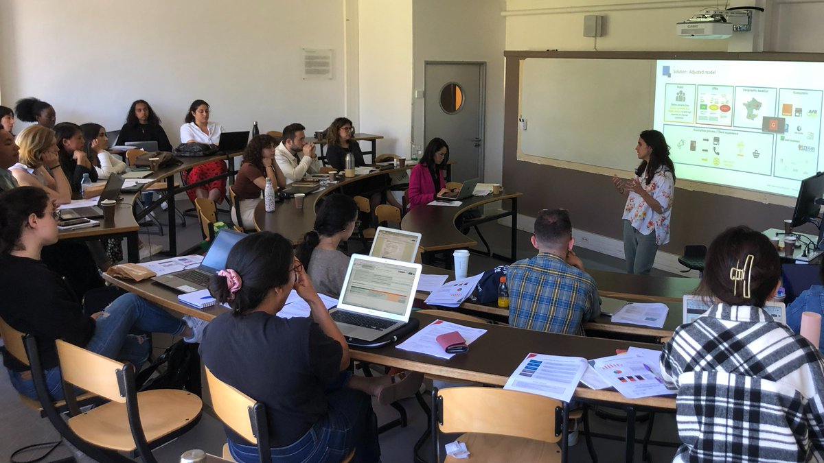 Thank you to Julie Laurent and Emilie Dussauge from @ActionTankEP for sharing the different steps of your methodology to design #inclusivebusiness models to #HECsocbizCertificate students! #socialinnovation w/ <a href="/HECParisSnO/">Society & Organizations Institute</a> cc <a href="/ElideReals/">Elisabeth de Réals</a> <a href="/faivre_tavignot/">Faivre Tavignot</a>